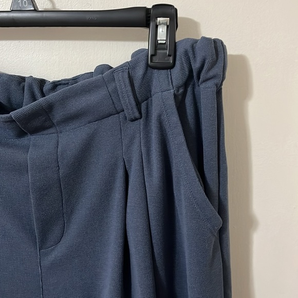 Halara High-Waisted Plicated Side Pocket Wide Leg Waffle Casual Pant - Picture 3 of 4